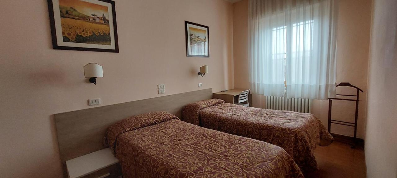Hotel Lea Grosseto Luaran gambar